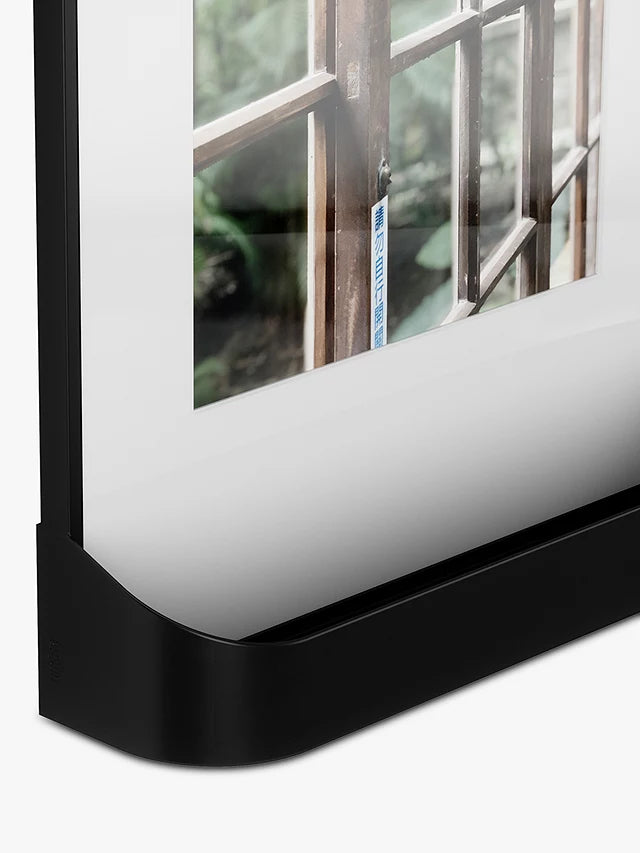 Matinee Photo Display - Black
